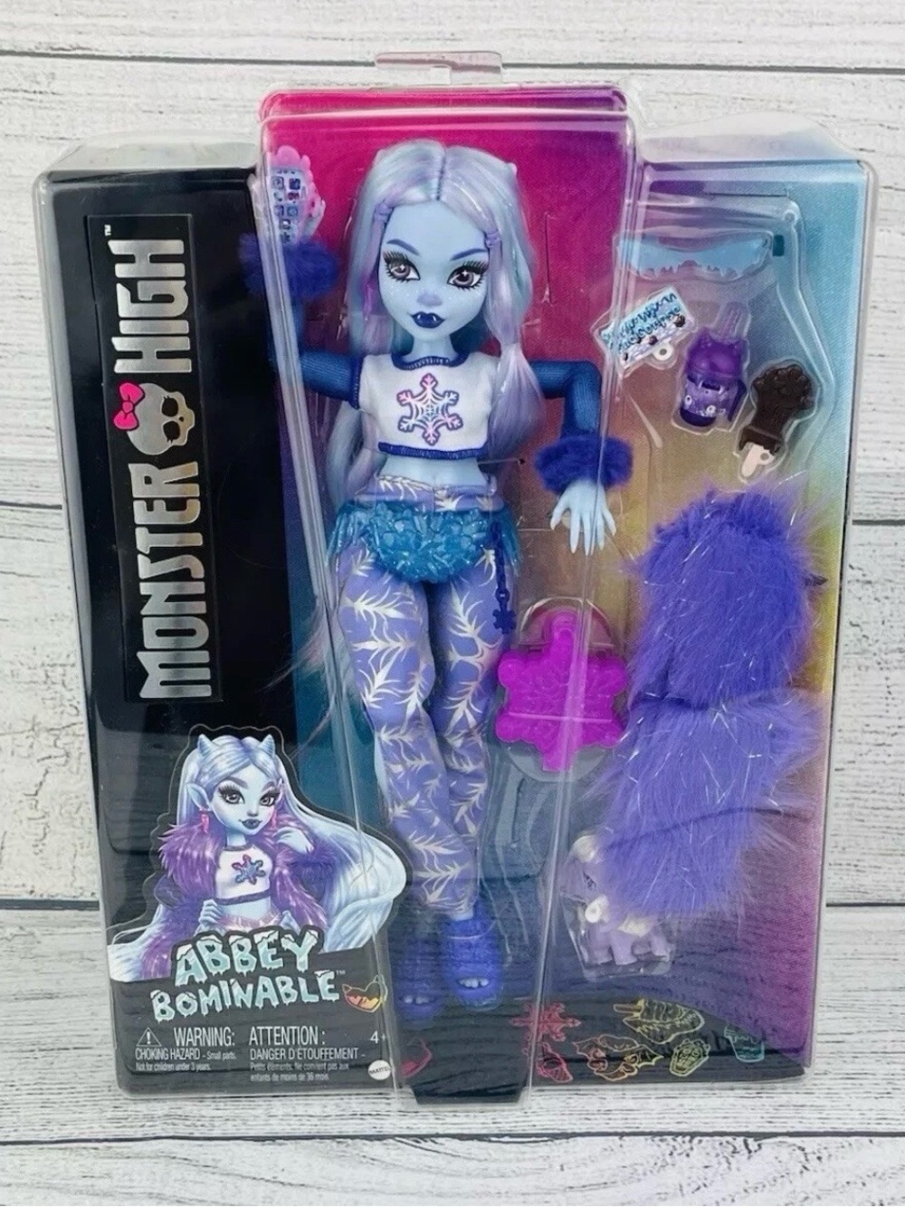 Monster High Abbey Bominable Yeti with Pet Mammoth Tundra & Accessories NEW